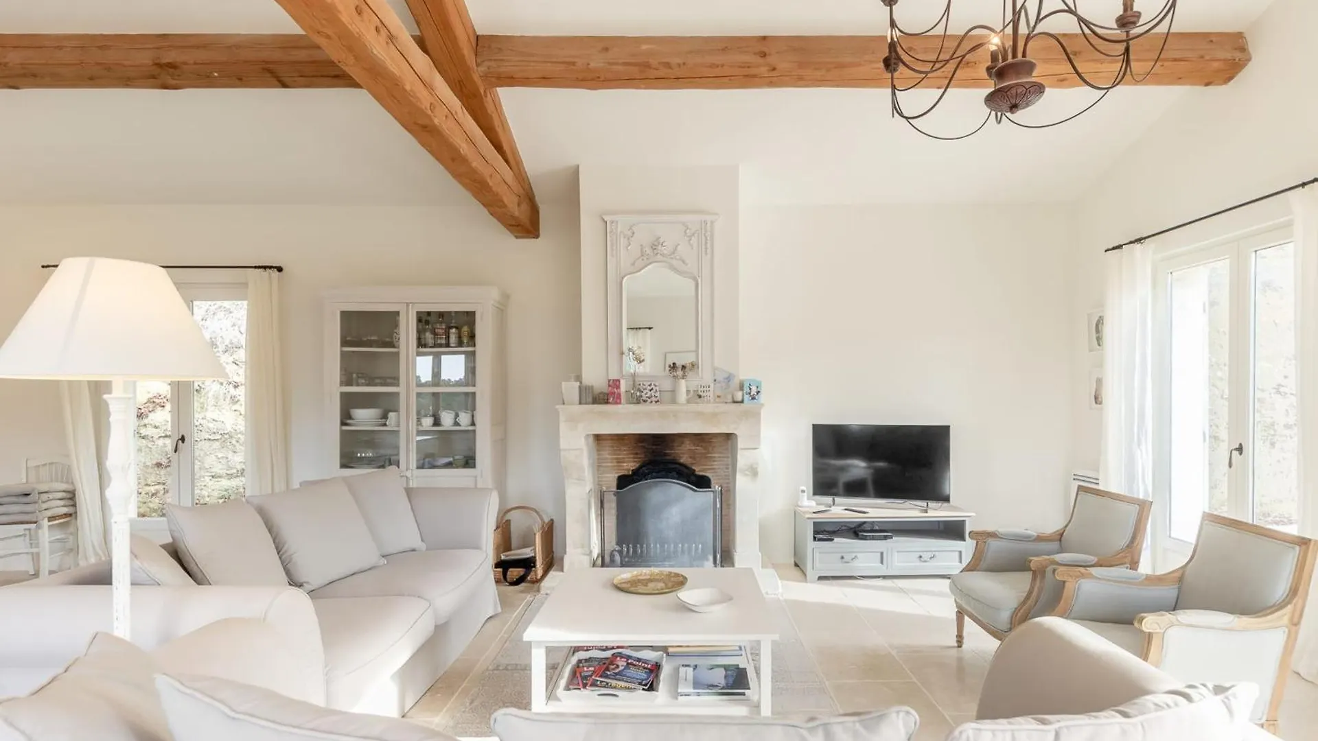 La Belle Echappee Holiday Rental With Pool In Menerbes