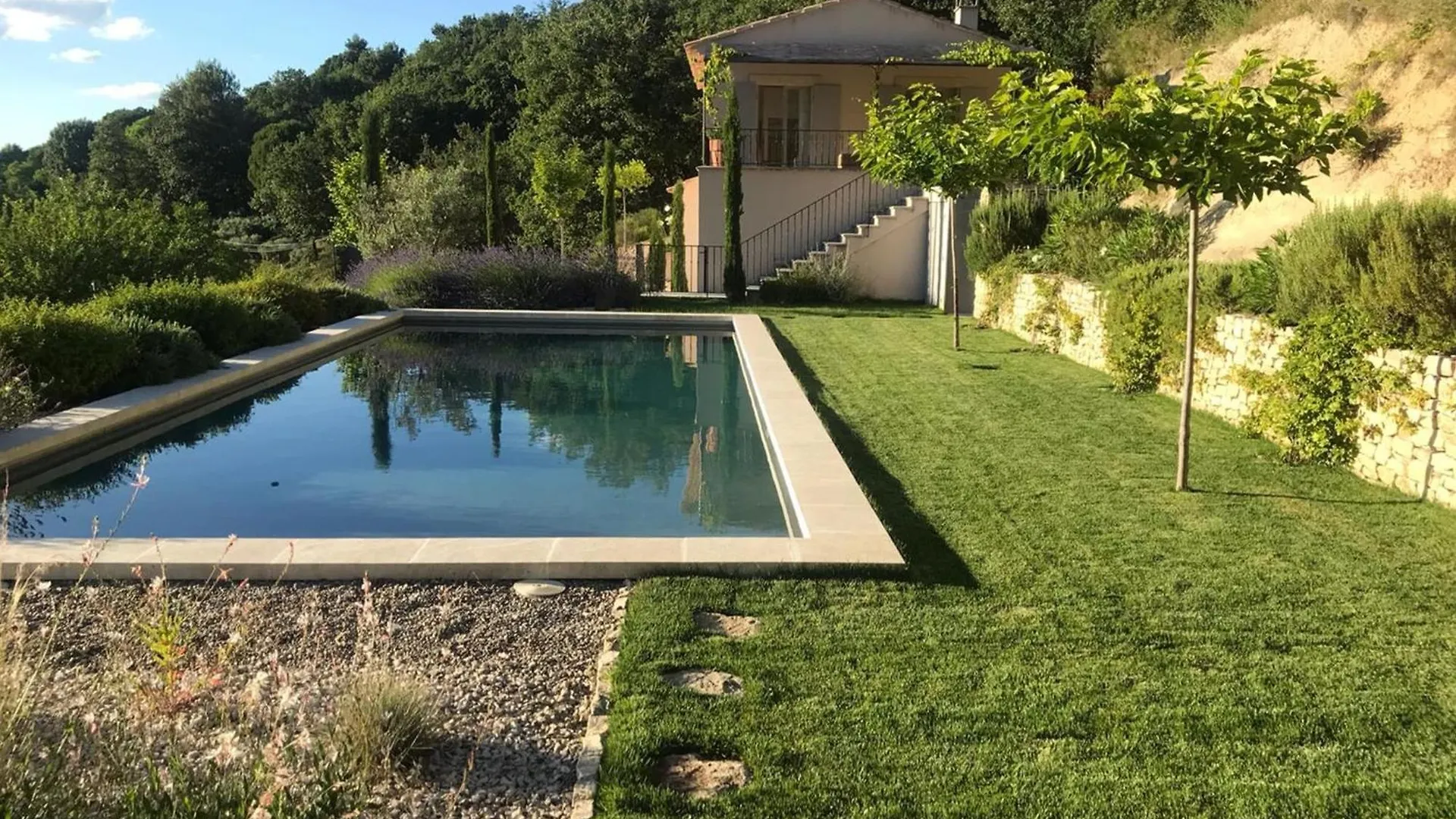La Belle Echappee Holiday Rental With Pool In Menerbes 0*,