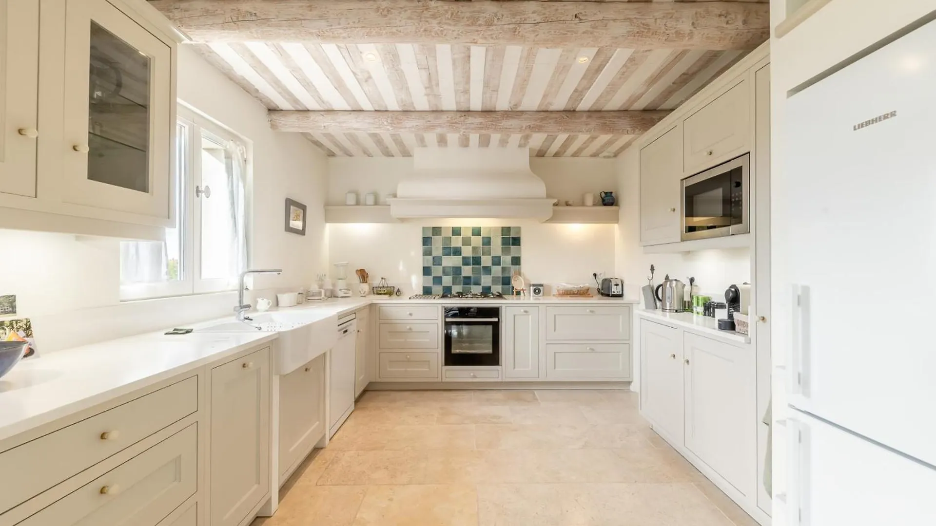 La Belle Echappee Holiday Rental With Pool In Menerbes