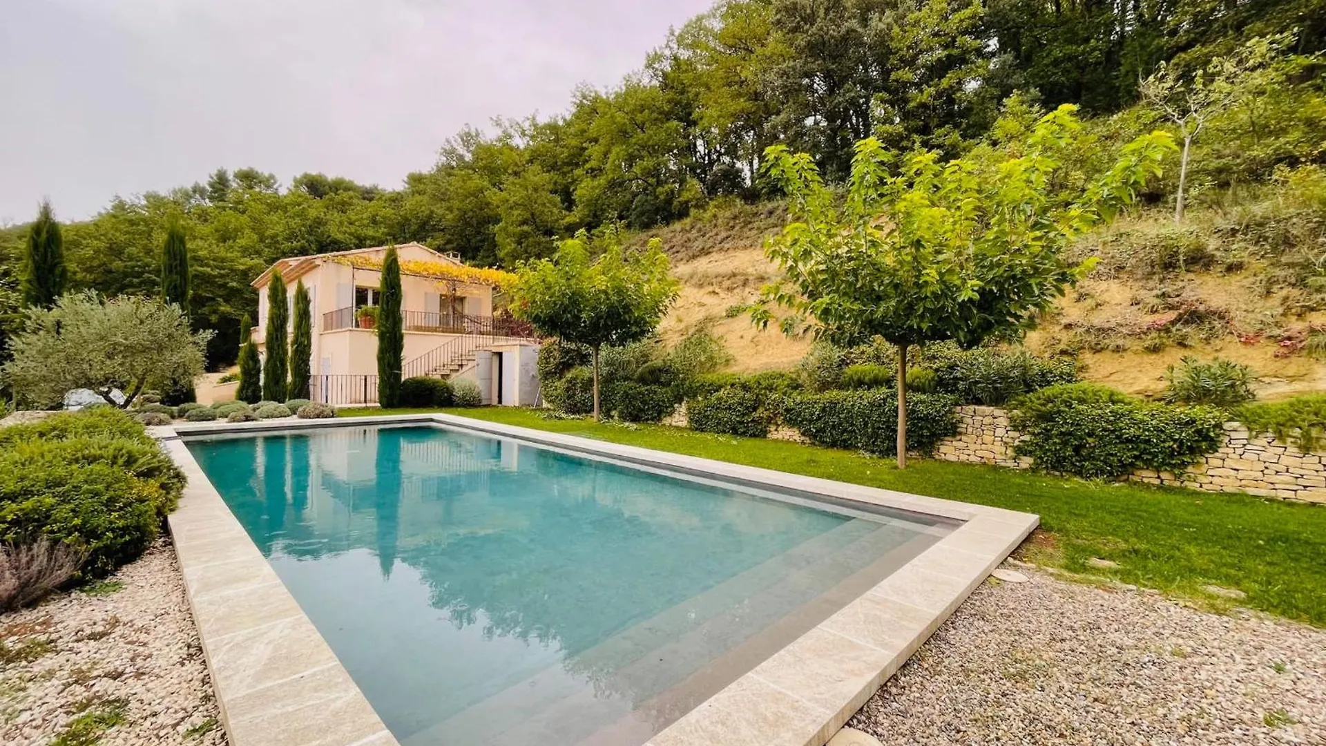 La Belle Echappee Holiday Rental With Pool In Menerbes 0*,